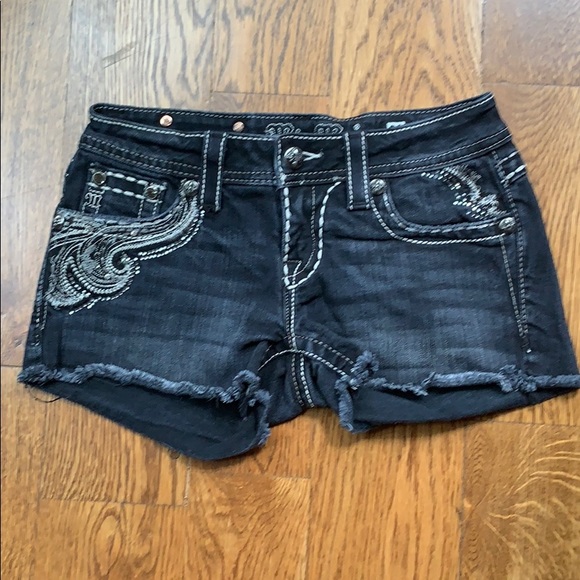 Miss Me Pants - Miss Me Fray Hem Stretch Shorts Color JTB 02